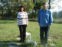 �������